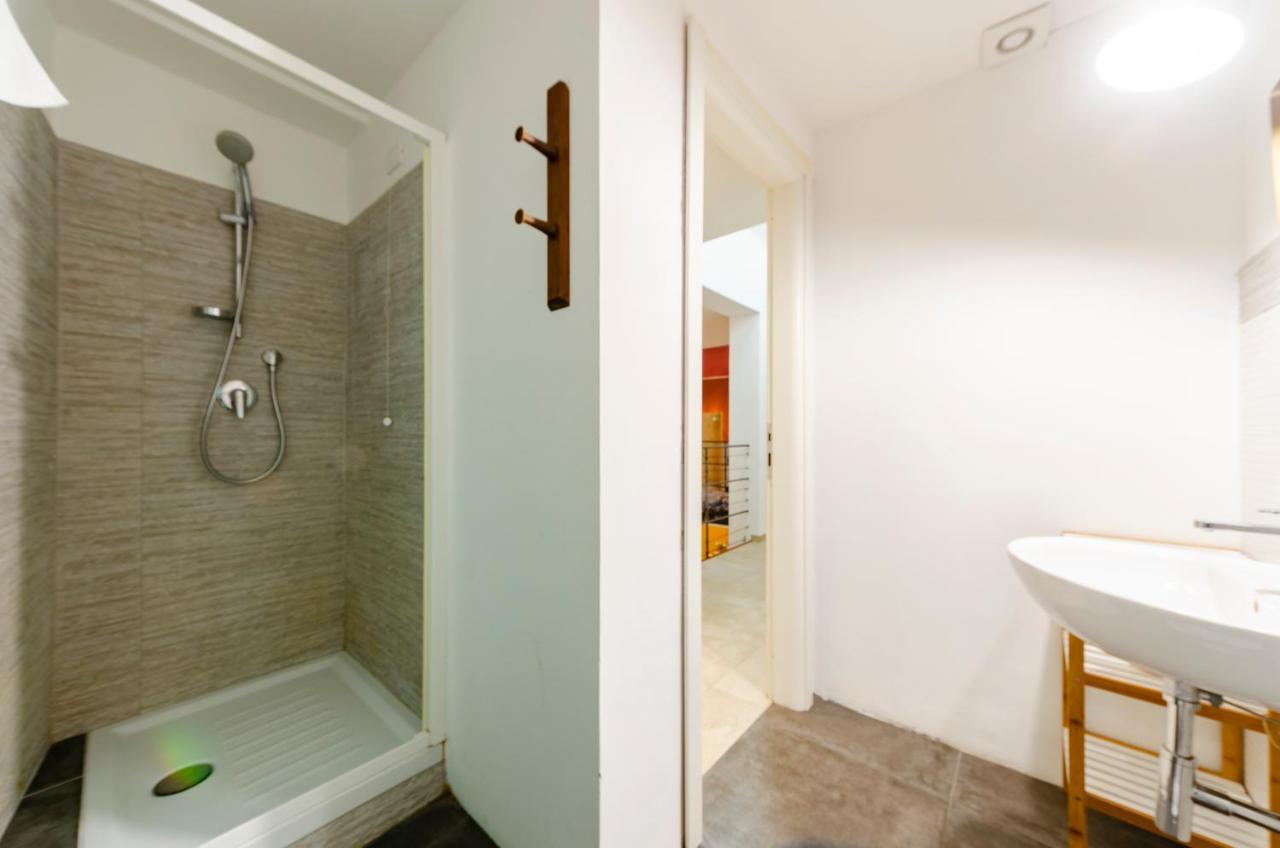 Joivy Vibrant Open-Plan Apt For 6 In Historic Centre Apartment Genoa Exterior photo
