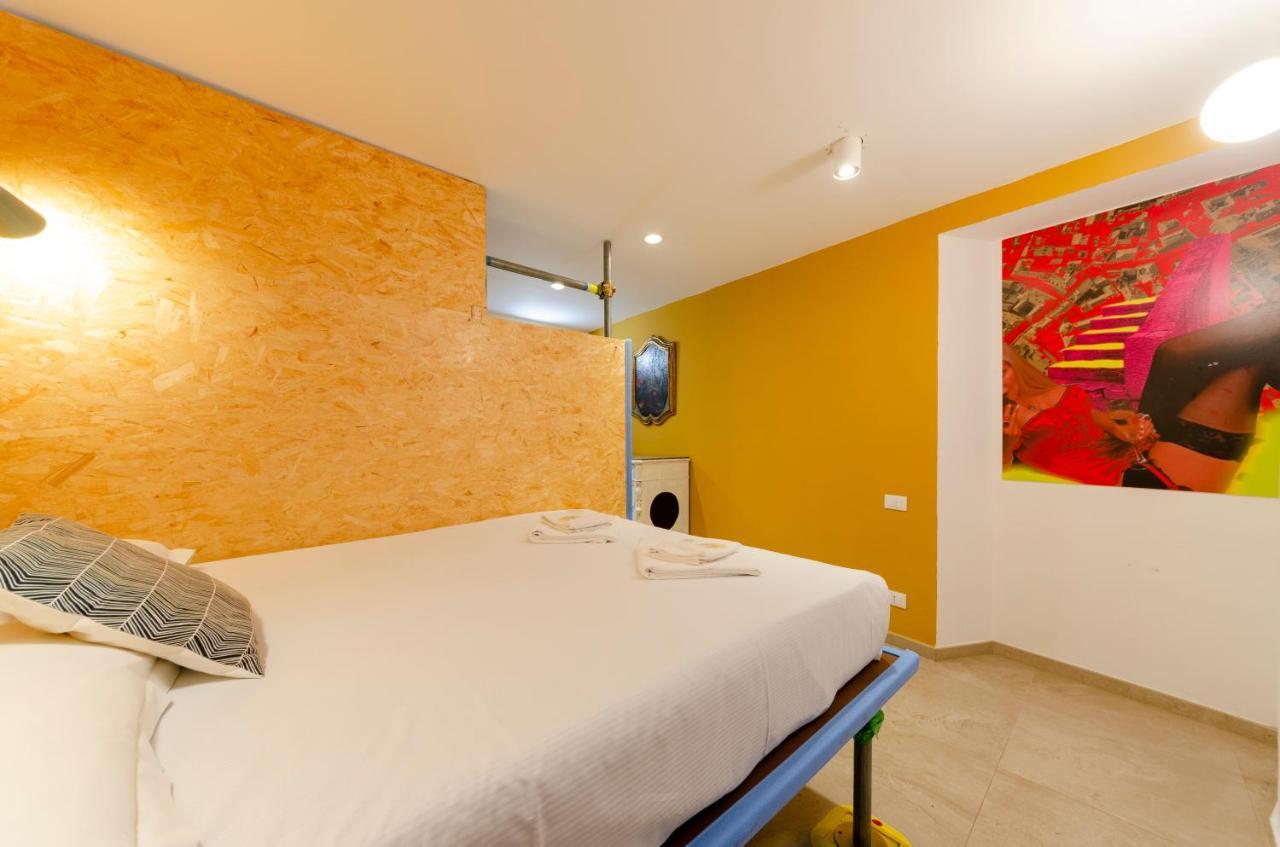 Joivy Vibrant Open-Plan Apt For 6 In Historic Centre Apartment Genoa Exterior photo