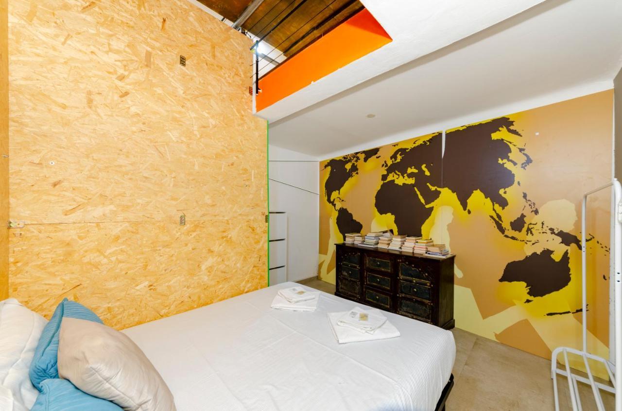 Joivy Vibrant Open-Plan Apt For 6 In Historic Centre Apartment Genoa Exterior photo