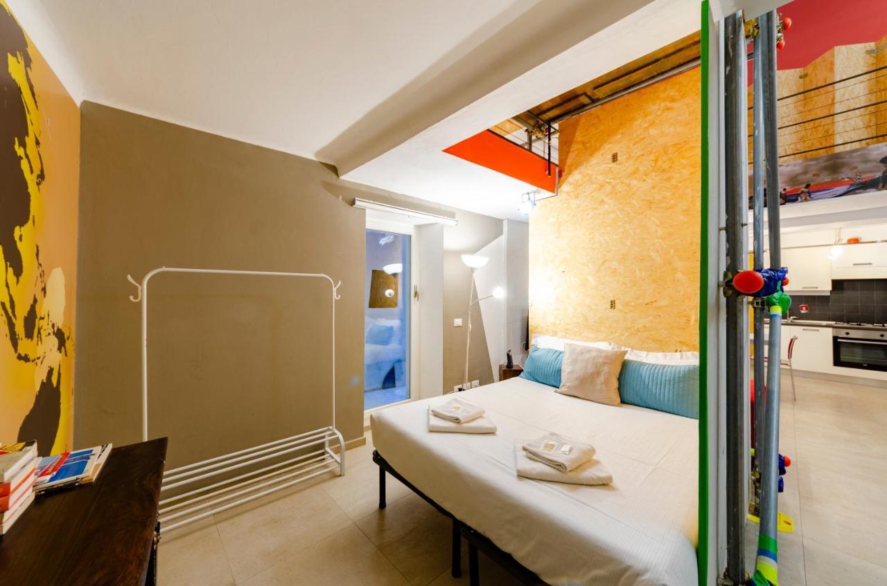 Joivy Vibrant Open-Plan Apt For 6 In Historic Centre Apartment Genoa Exterior photo